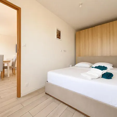 Loft 85 Terrasse Et Parking Prive 아파트 *